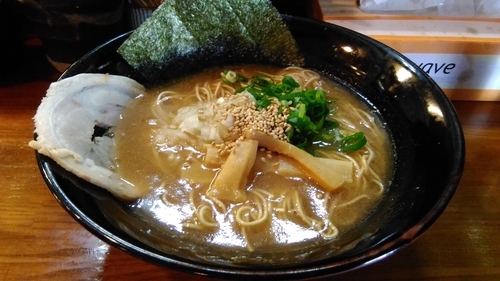 「長浜ラーメン（750円＋替え玉100円）」@長浜らーめん ながやの写真