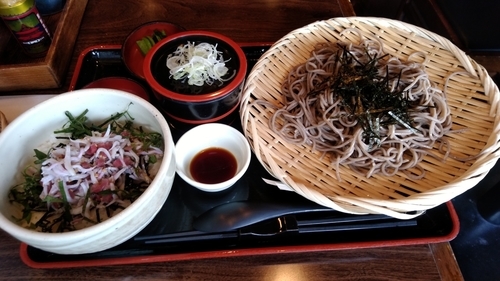 「梅しらす丼(並盛・冷たいそば)940円」@信州そば処 そじ坊 高崎モントレー店の写真