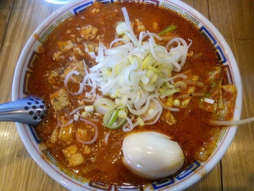 「デビル麺3辛＋わけあり味玉」@横浜らーめん 吉田家の写真