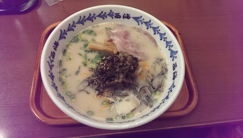 「高菜ラーメン、替え玉二玉、赤麺」@西海製麺所 稲城若葉台店の写真