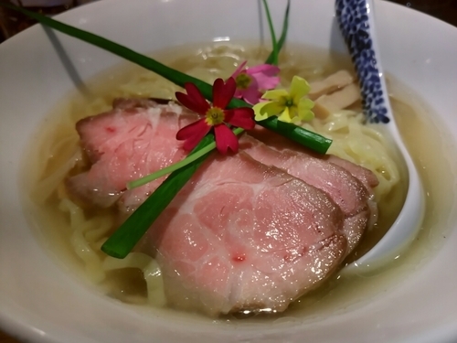 「【３月限定】カマス煮干しそば870円＋大盛」@らぁ麺屋 つなぎの写真