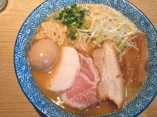 「特製濃厚魚介らーめん（中盛）」@麺屋 一燈の写真