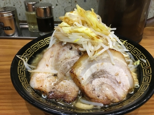 「ラーメン（小）野菜マシ」@中華蕎麦うゑずの写真