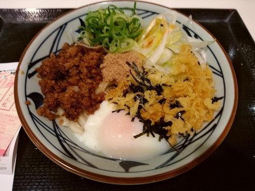 「旨辛まぜ釜玉(並盛)530円」@丸亀製麺 イーサイト高崎店の写真