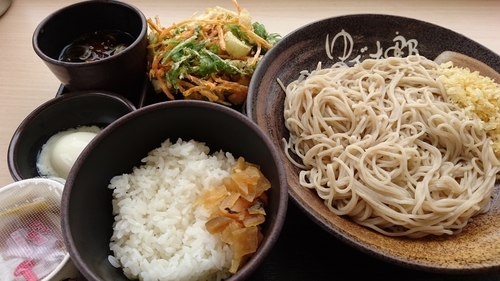 「朝ごはん/納豆セット+小柱と水菜のかきあげ」@ゆで太郎 入間宮寺店の写真