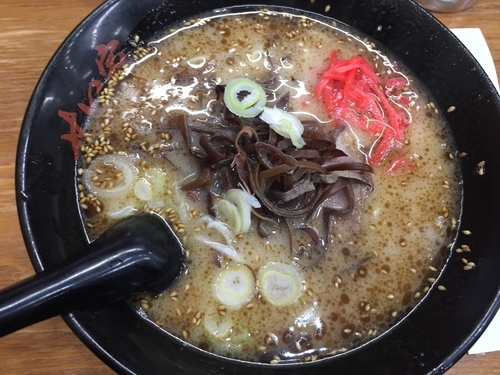 「塩とんこつラーメン」@らーめん せい家 高島平店の写真