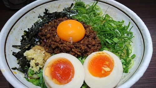 「台湾まぜそば 味玉 無料追い飯」@麺屋はなび 新宿店の写真