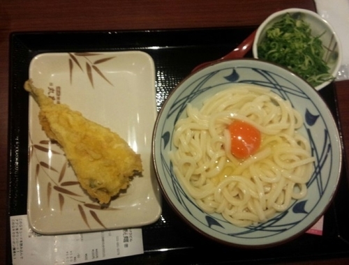 「釜玉うどん大450円＆ほっけ天150円に50円クーポン」@丸亀製麺 山形店の写真