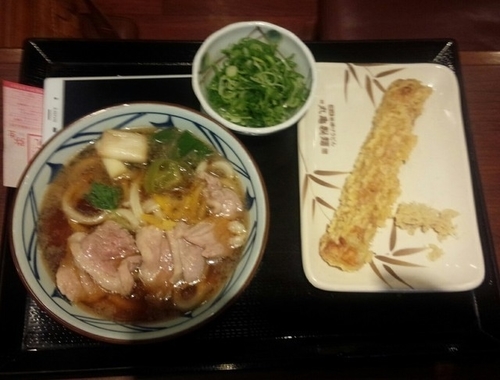 「鴨ねぎうどん並620円＆ちくわ天110円に50円クーポン」@丸亀製麺 山形店の写真