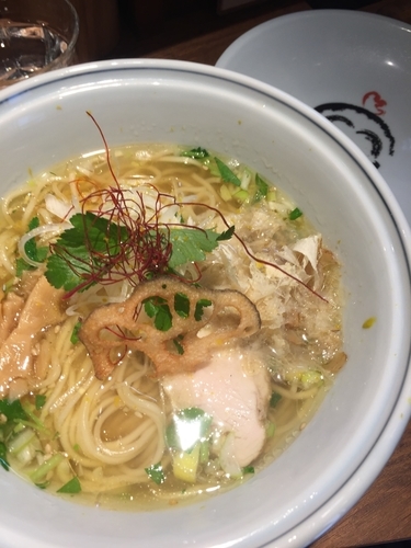 「鶏塩らーめん」@香麺処 空の写真