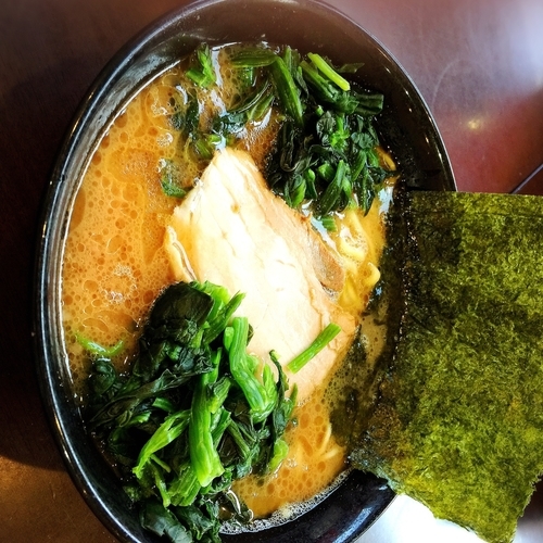 「ラーメン並青菜増し海苔増し」@杉田家 千葉祐光店の写真