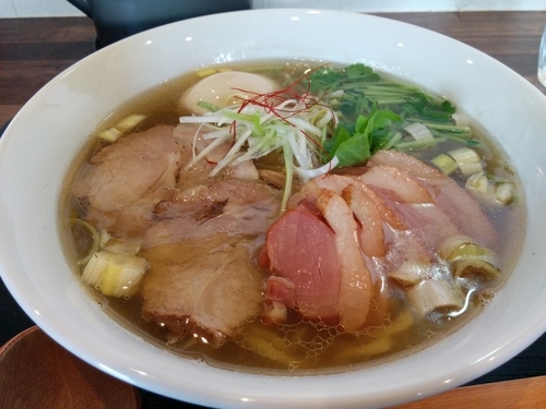 「鴨出汁  白  特製トッピング」@麺屋 葵の写真