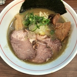 肉そば（920円）