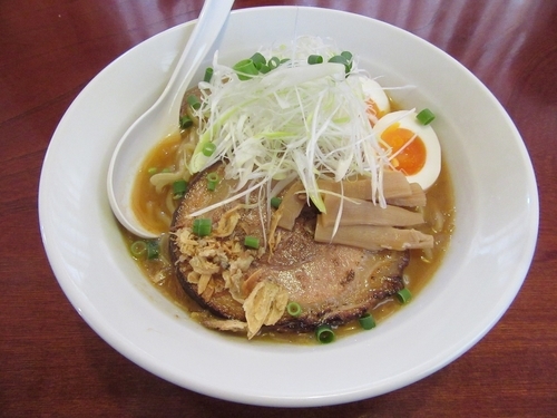 「赤まろチャーシュー（９５０円）」@赤まろラーメン 翔の写真