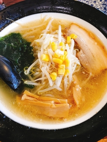 「塩ラーメン ハーフ」@会津喜多方らーめん 新田店の写真