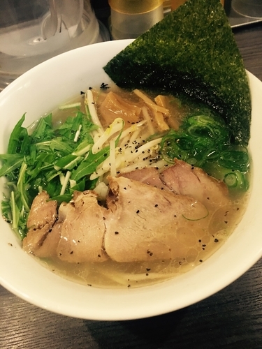 「香味徳ラーメン　650円」@牛骨ラーメン 香味徳の写真