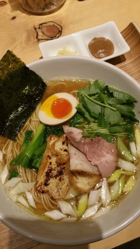 「塩そば白」@銀座 風見の写真