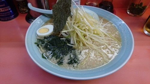 「ネギラーメン+中盛り」@ラーメンショップ マルキチェーン 拝島店の写真