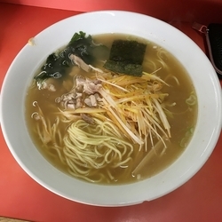 ネギらーめん（大盛）　￥５００