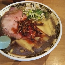 煮干ラーメン（大盛・味濃いめ・２辛）