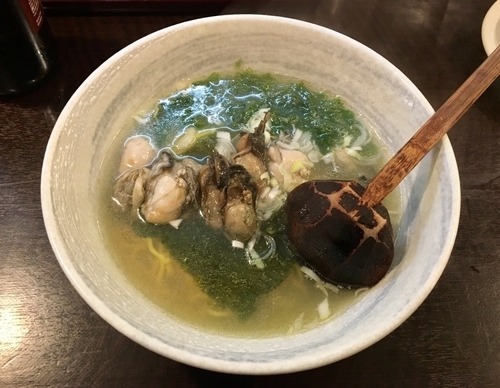 「牡蠣ラーメン 900円」@天一の写真