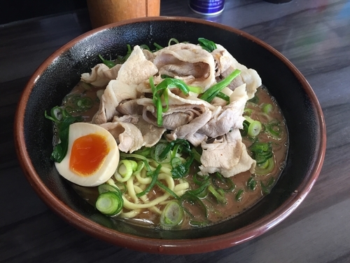 「武術家ラーメン（中盛り）」@横浜家系らーめん 武術家の写真