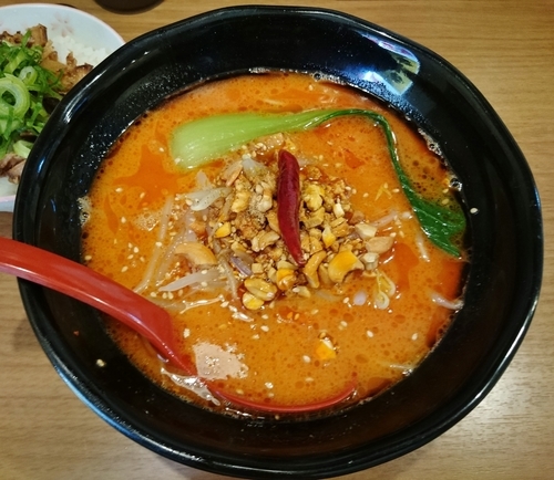 「担々麺 850円」@らーめん味味 三ノ輪店の写真