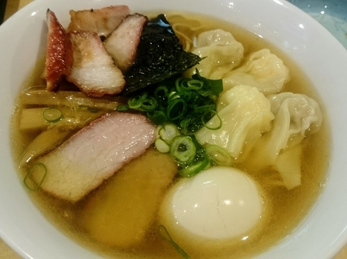 「特製ハーフワンタン麺（白だし）+切り落としチャーシュー」@支那そば 大和 稲荷町本店の写真