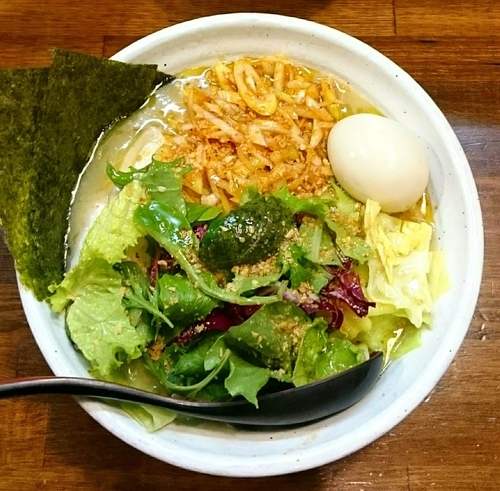 「塩らーめん～トリュフオイル掛け～ 具だくさん」@『   』（無銘）の写真