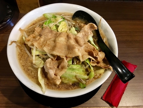 「男の根性黒醤油」@男のラーメン 麺屋わっしょいの写真