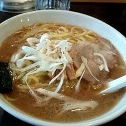 旭川醤油ラーメン