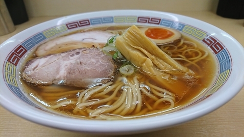 「煮干しらーめん あっさり」@煮干鰮らーめん 圓の写真