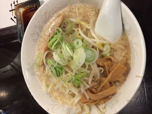 「醤油ラーメン 固め」@旨みこってりらーめん 鐵 TETSU 千葉分店の写真