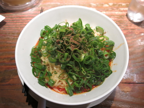 「汁無し担々麺 大盛り（辛さ普通）：1000円」@東京麻婆食堂の写真
