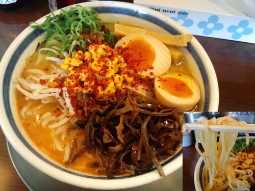 「越後辛みそらーめん大盛味玉」@越後ラーメン 維新 湯沢本店の写真