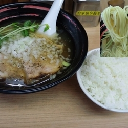 牛ラーメン730円＋無料ライス