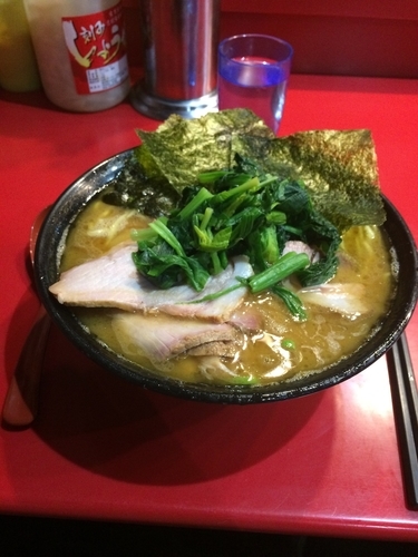 「チャーシュー麺大盛り」@家系総本山 ラーメン吉村家の写真