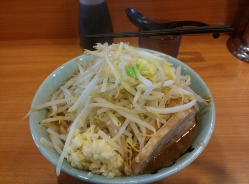 「小ラーメン野菜ニンニク」@ラーメン二郎 八王子野猿街道店2の写真