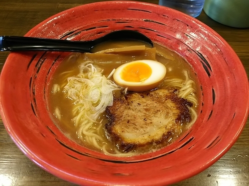 「濃厚　あごらーめん　＋替え玉（１００ｇ）：固め」@あごばんらーめんの写真