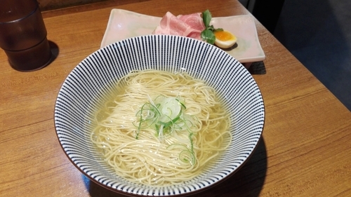 「真鯛と鰤の中華そば　潮仕立て（限定）」@寿製麺よしかわ 川越店の写真