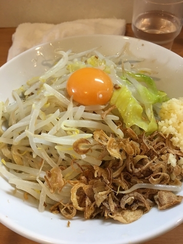 「限定塩汁なし　ニンニク」@豚星。の写真