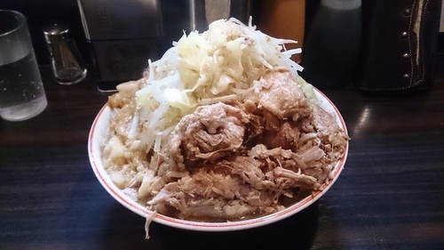 「豚そば肉Ｗ入り 980円」@大盛軒の写真