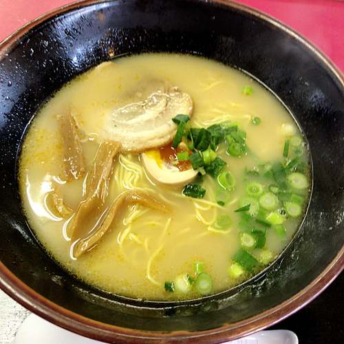 「九州ラーメン　650円」@九州ラーメン 博多っ子 草加店の写真