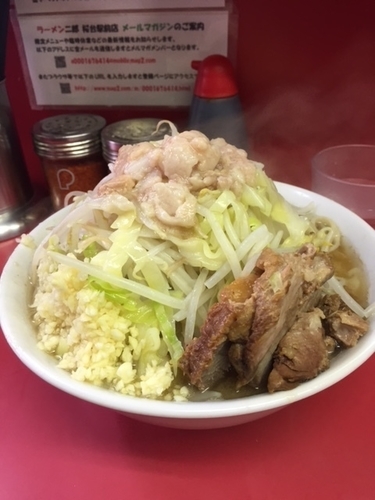 「小ラーメン　700円　「ニンニク」「ヤサイ」「アブラ」」@ラーメン二郎 桜台駅前店の写真