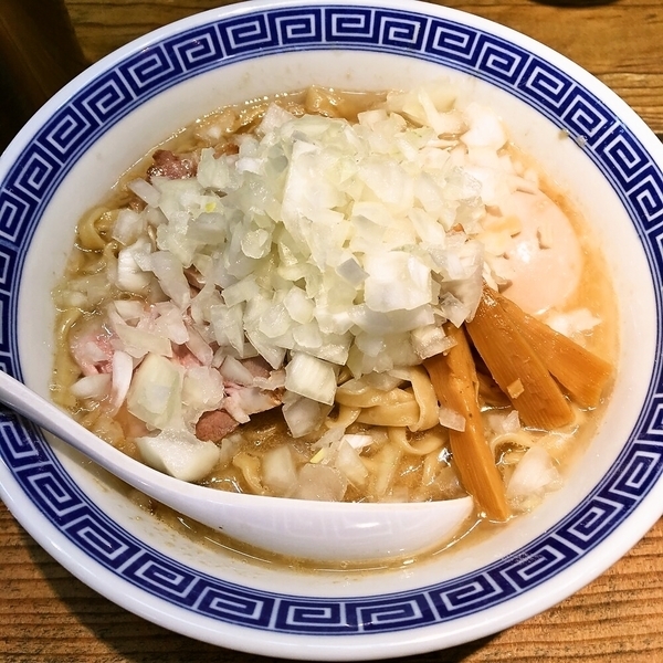 濃厚背脂煮干＋玉ネギ