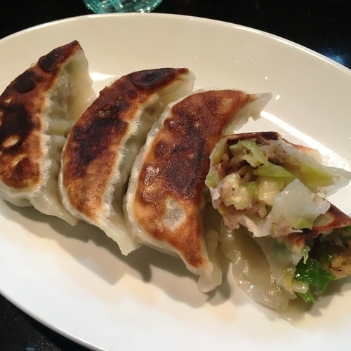 「超キャベツ餃子４粒 280円」@七福軒の写真