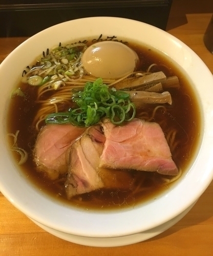 「醤油（細麺） 750円」@麺庵ちとせの写真