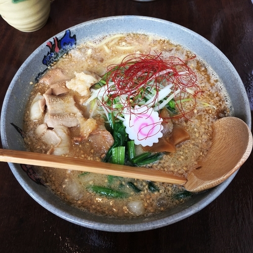 「牛もつ味噌煮込みラーメン」@麺家 竜馬の写真