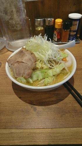 「野菜たっぷり味噌ラーメン+煮玉子」@ラーメン 嘉祥の写真