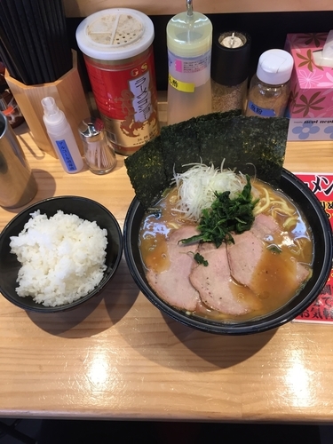 「チャーシュー麺 中盛」@横横家 仙台店の写真